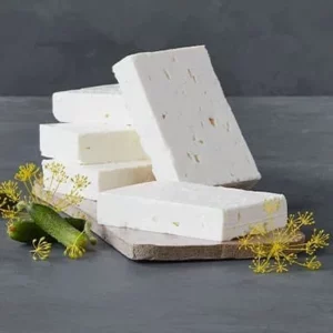 Feta Kolios v nálevu vážená 100g